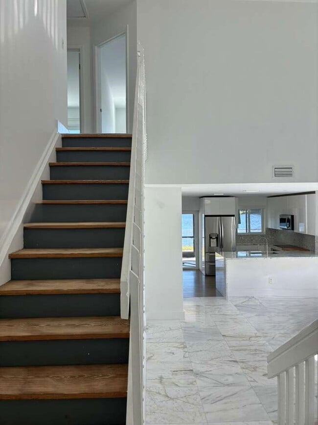 Building Photo - 11705 NW 12th St