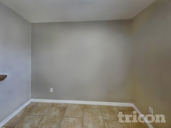 Photo - 5127 Pineland Ave