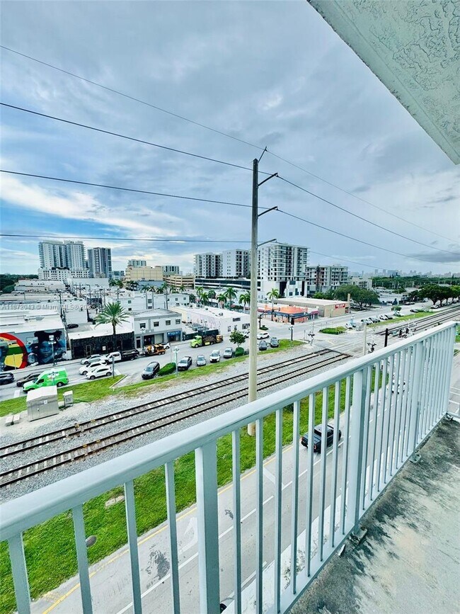 Photo - 140 S Dixie Hwy Unit 513