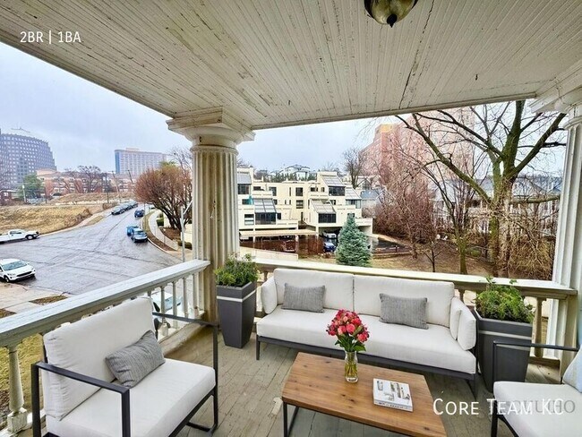 Building Photo - 217 E 46th St Unit 211-9E