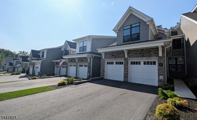 Photo - 106 Swenson St