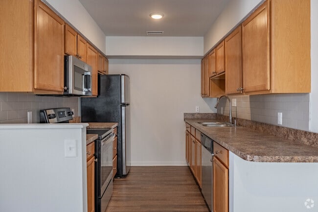 2BR, 2BA - 1000SF - Kitchen