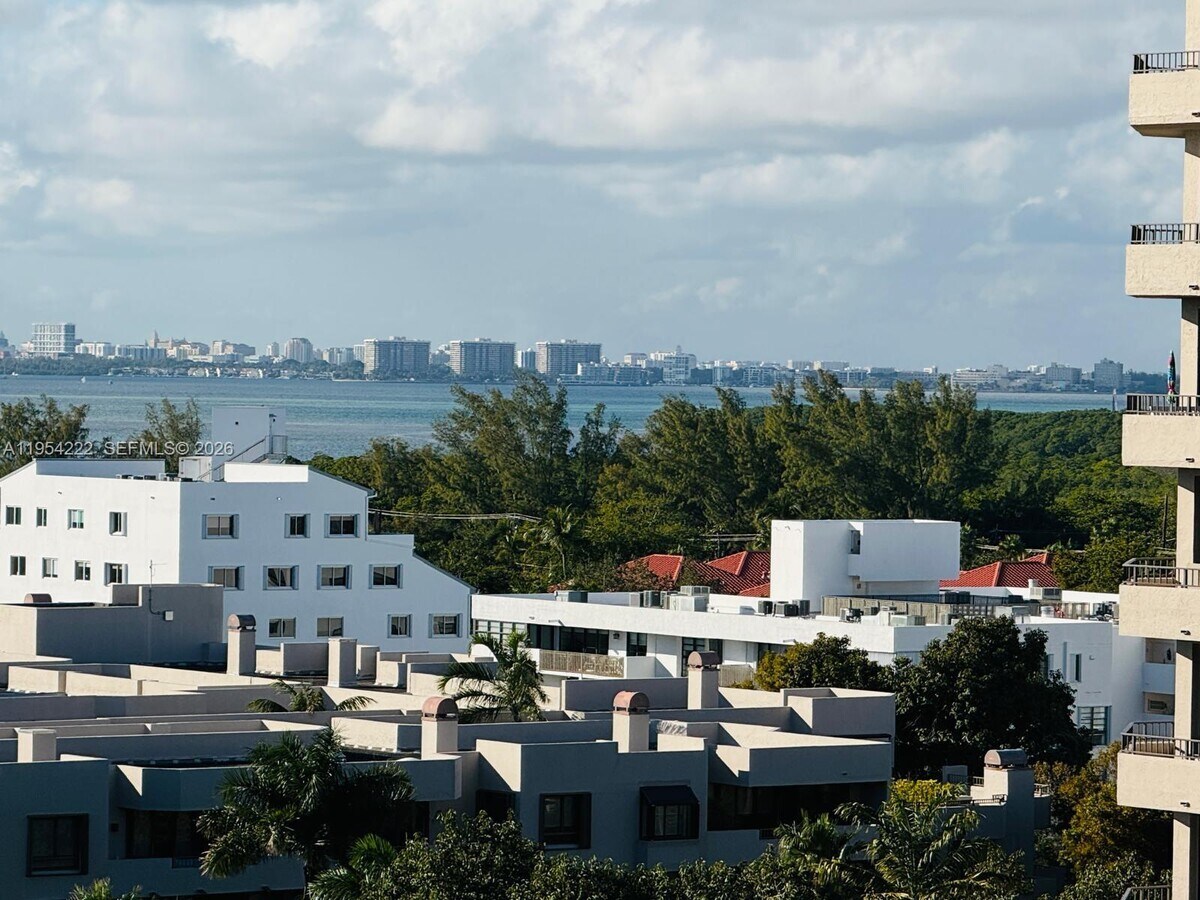 Photo - 201 Crandon Blvd Unit 928