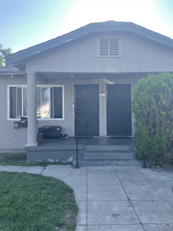 Building Photo - 4807 McKinley Ave Unit 1/2