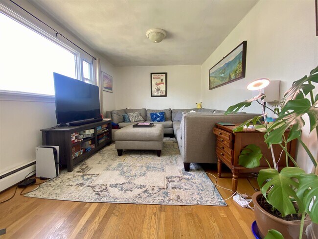 Photo - 87 Summer St Unit 3