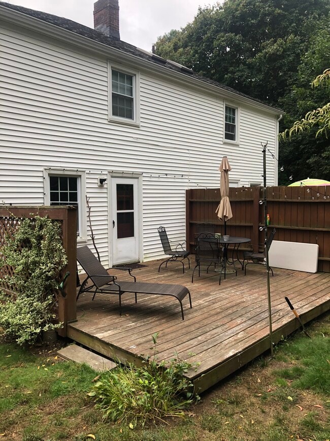 Building Photo - 43 Hemlock Rd Unit 43 Hemlock