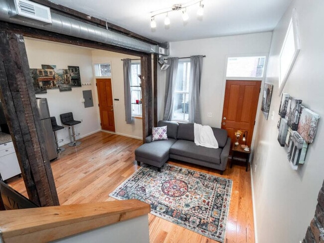 Photo - 1610 Pleasant St Unit ID1056041P