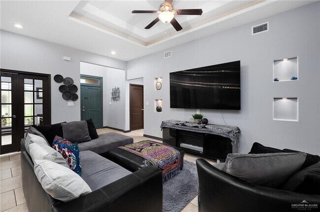 Photo - 13 Yellow Stone St