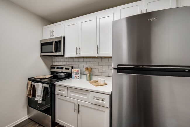 Horizons at Sunridge Cocina - Horizons at Sunridge