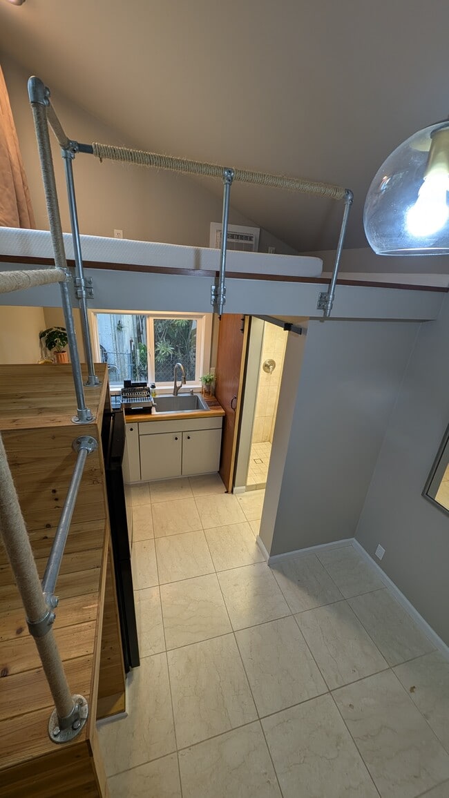 Photo - 1630 Murphy St