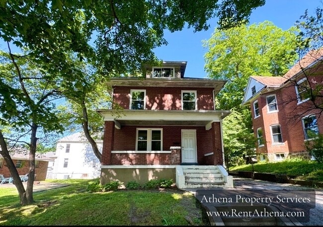 5 Bedroom / 2 Bath House - Near SEMO's Cam... - 5 Bedroom / 2 Bath House - Near SEMO's Cam...