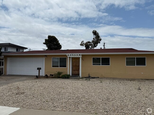 Building Photo - Upper Seaside four bedroom and two bath Rental
