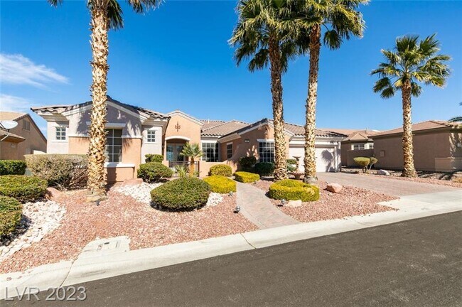 Photo - LUXURIOUS SINGLE STORY IN AGE RESTRICTED 5...