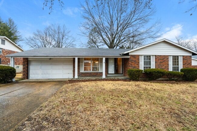 Building Photo - 14800 Mondoubleau Lane