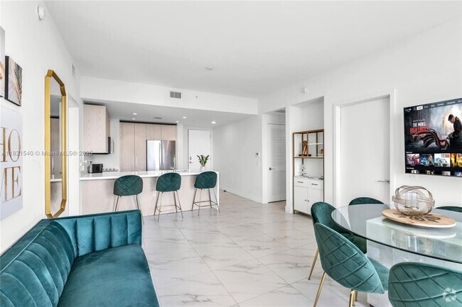 Building Photo - 2000 Metropica Way Unit 1507 Rental