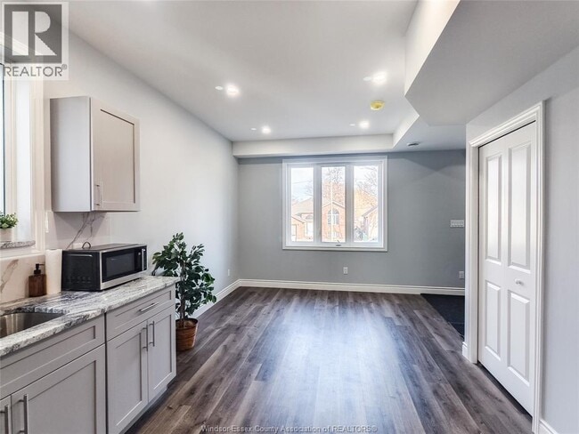 Photo - 1013-1015 CALIFORNIA AVENUE