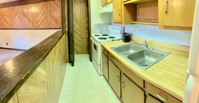 Photo - 2740 University Ave Unit 34B