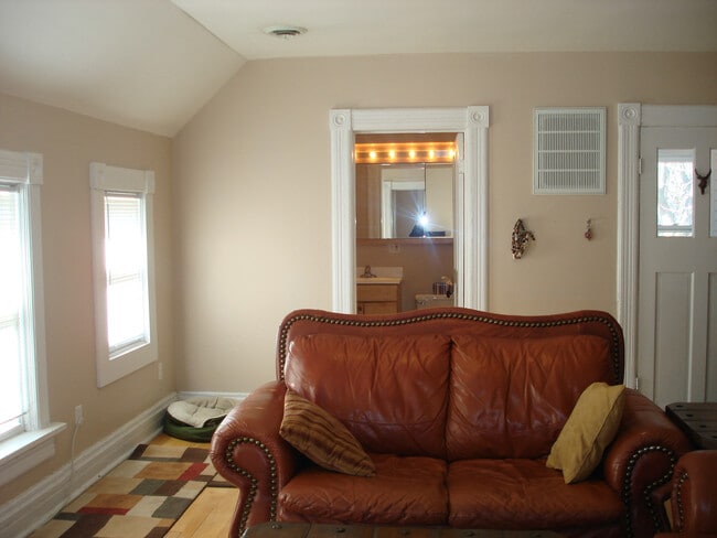 Photo - 168 N Elm Ave Unit 2