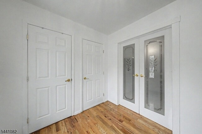 Photo - 23 Distler Ave