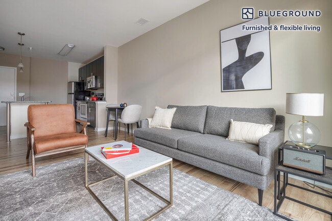 Photo - 360 H St NE Unidad SI FL6-ID171