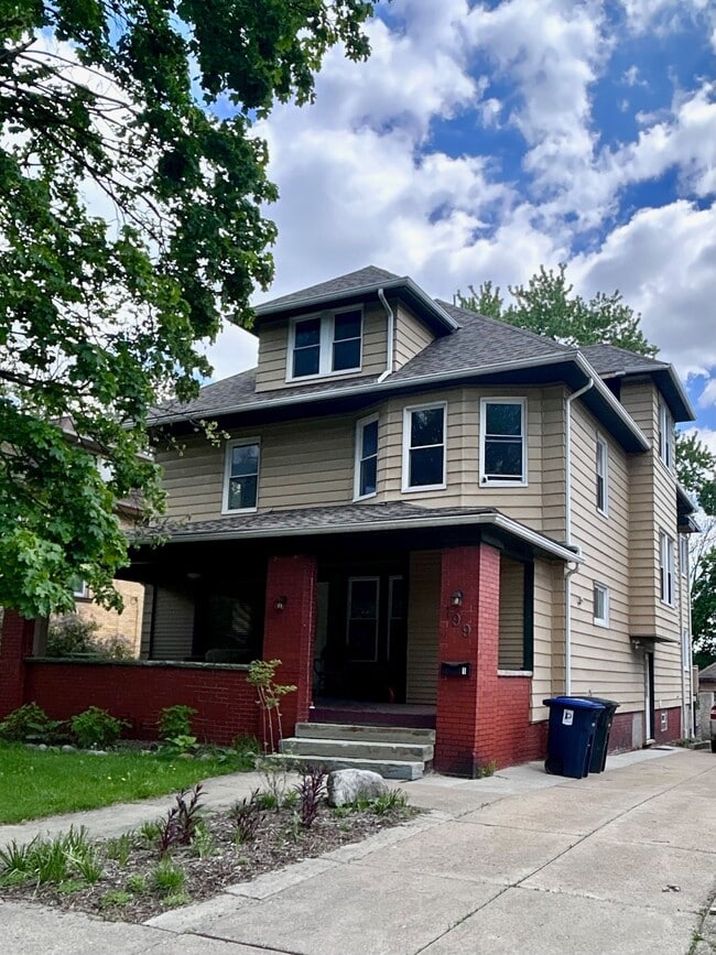 Building Photo - 199 Beck Ave