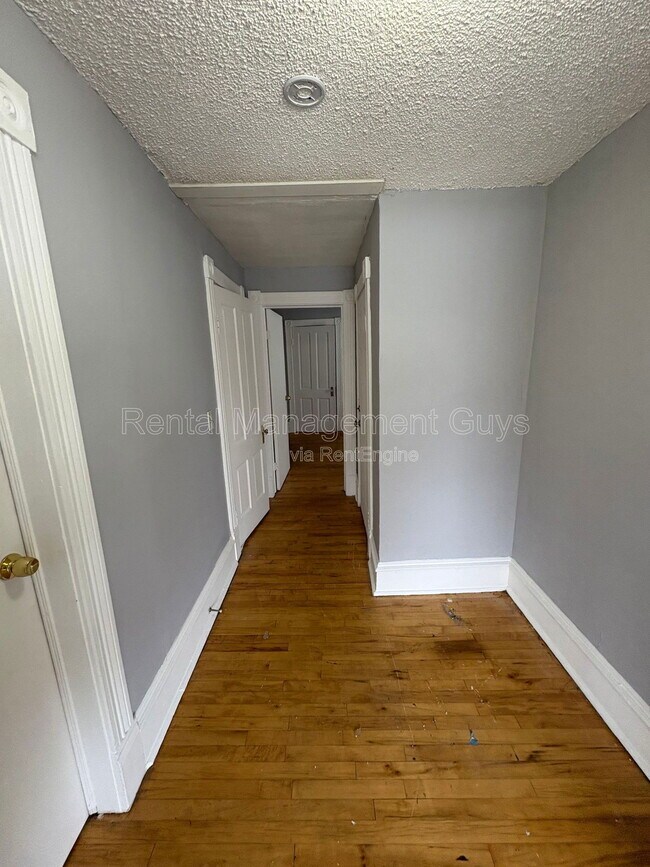 Photo - 4209 N Bryant Ave Unit 2