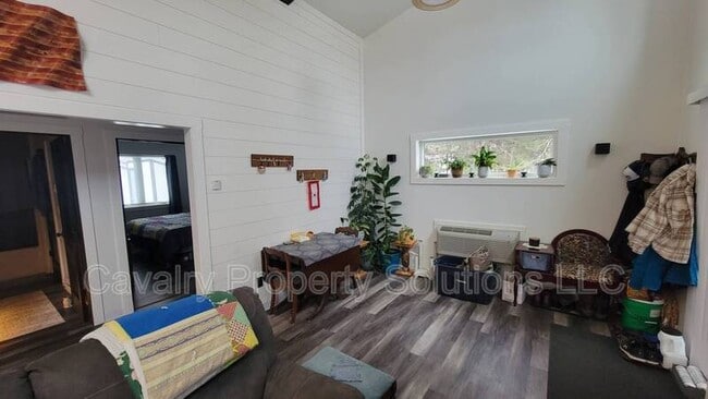 Photo - 4217-4217 Trinity Rd Condo Unit 4215
