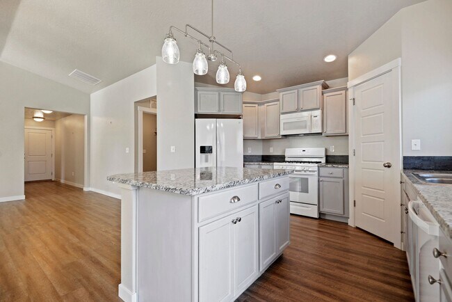 Photo - Newer 3 Bedroom Home in Kuna _ Pet Friendl...