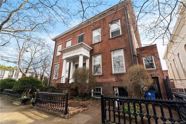 Building Photo - 37 Wooster Pl Unit LL