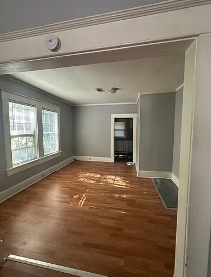 Photo - 1349 Holt Ave