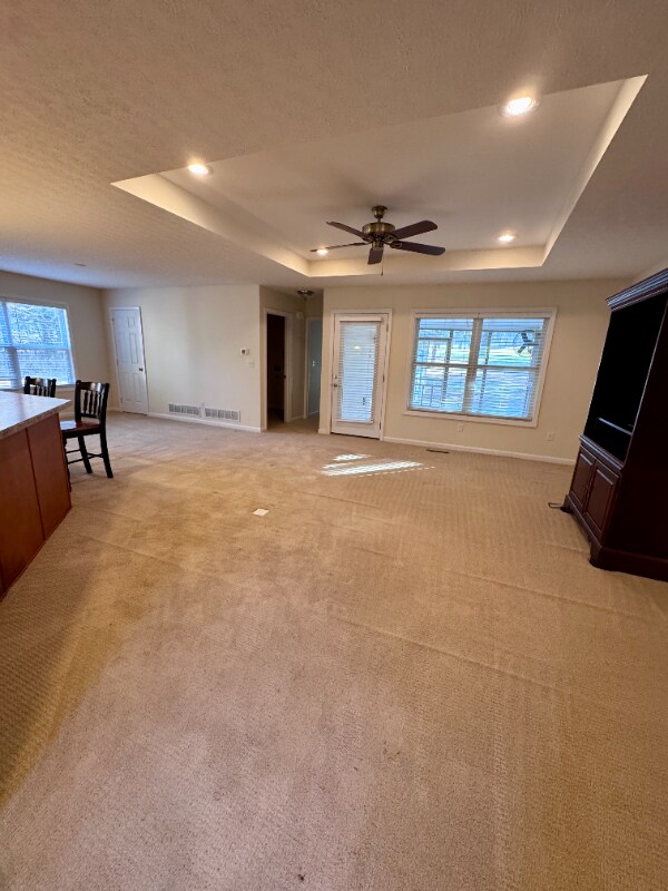 Photo - 406 Valley Greens Rd