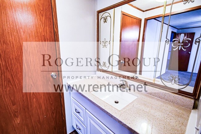 Photo - 104 Big Buck Rd