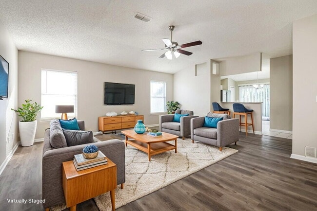 Photo - 12358 Carriann Cove Trail S