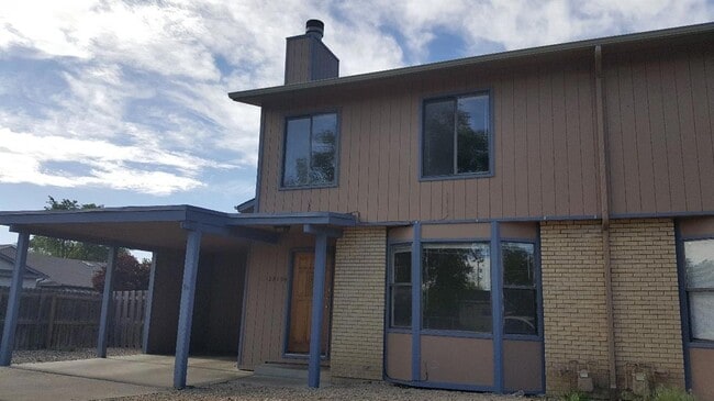 Building Photo - 2819.5 Elm Ave