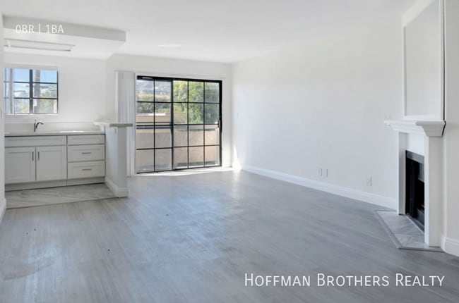 Photo - 1520 N Vista St Unit 207