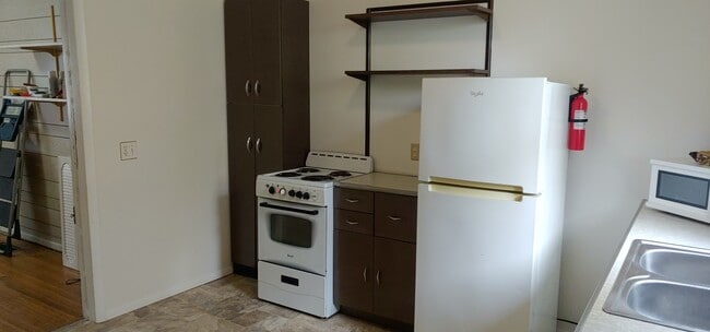 Kitchen #2 - 2504 Chili Ave Unit 2