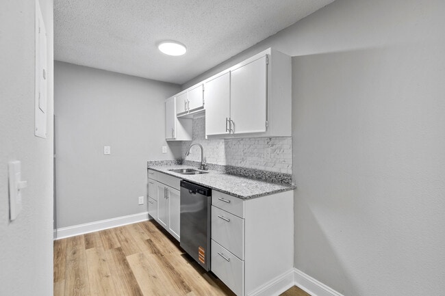 Pineview Apartments