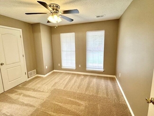 Photo - Spacious 3 Bedroom 2 Bath Home With Large Bonus Room Availalbe In Southaven