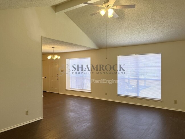 Photo - 214 Kettler Dr