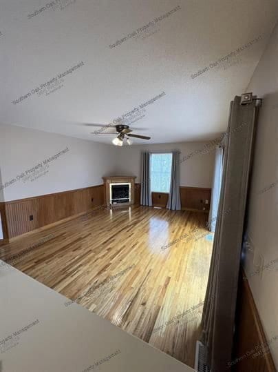 Photo - 307 W A 144