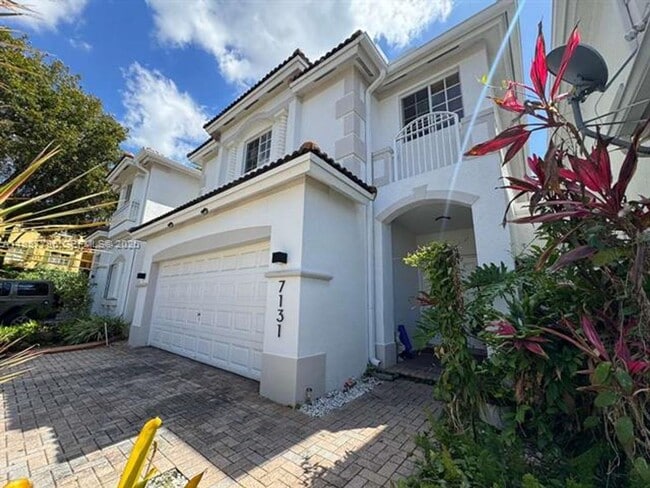 Photo - 7131 NW 114th Ct