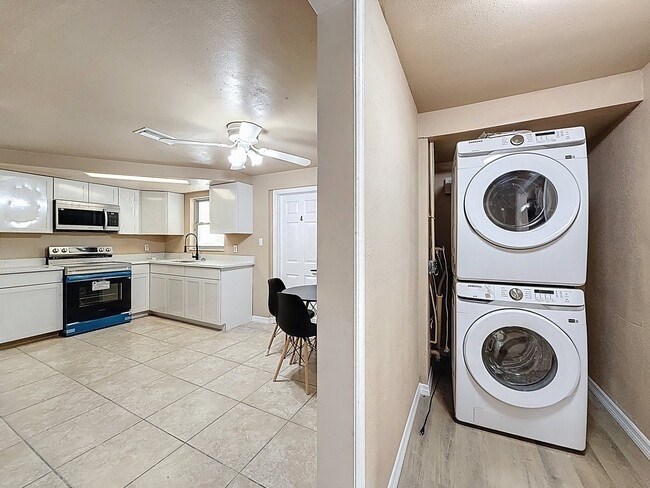 Photo - 3632 Brompton Dr