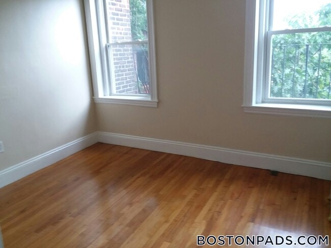Photo - 1189 Commonwealth Ave Unidad 17