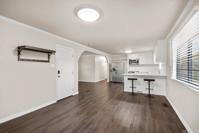 Photo - New Listing!
