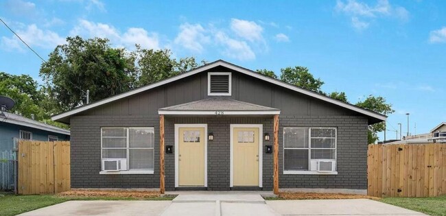 Building Photo - 428 Agnes Dr Rental