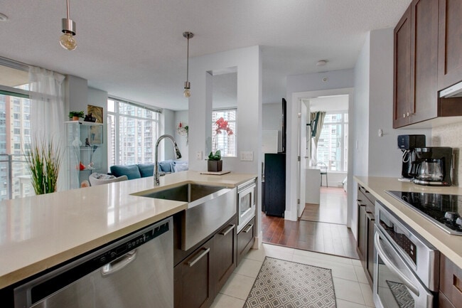 Photo - 880 Homer St Unit ID1345516P