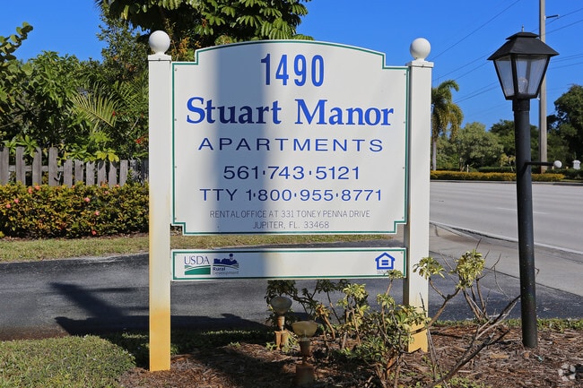 Photo - Stuart Manor Apartments