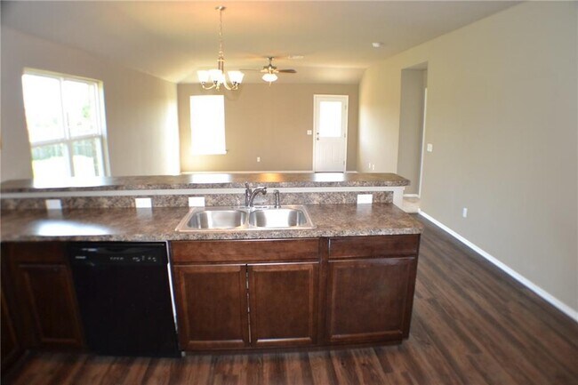 Photo - 2412 Canyon Creek Dr