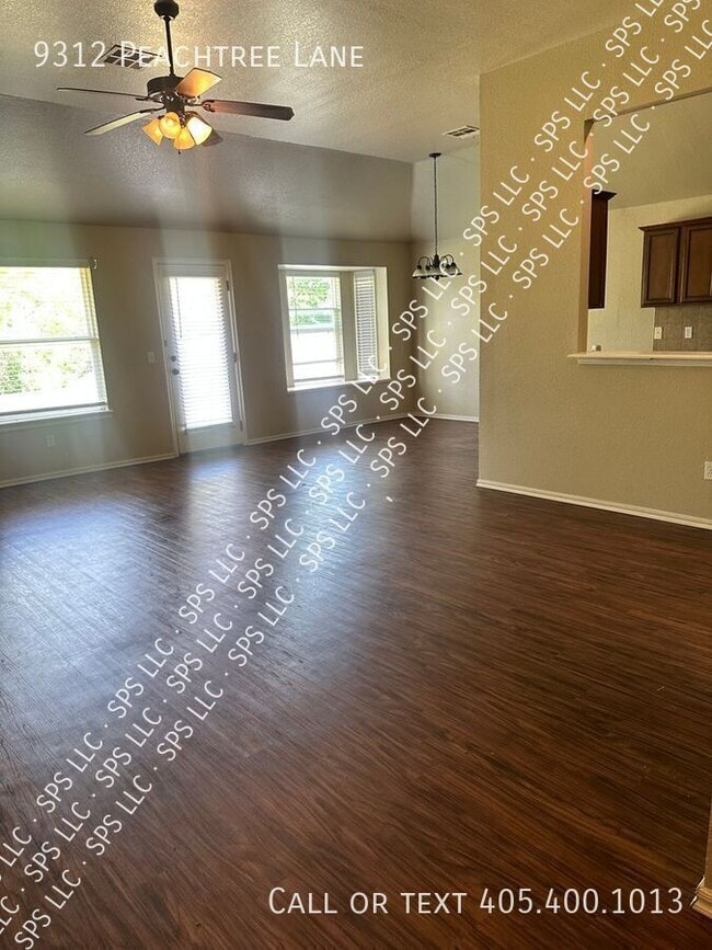Photo - 9312 Peachtree Ln