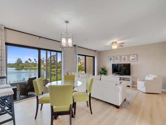 Photo - 3206 S Lakeview Cir Unit 1105